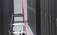 网站建设选择英国服务器的优势_数据中心搭建